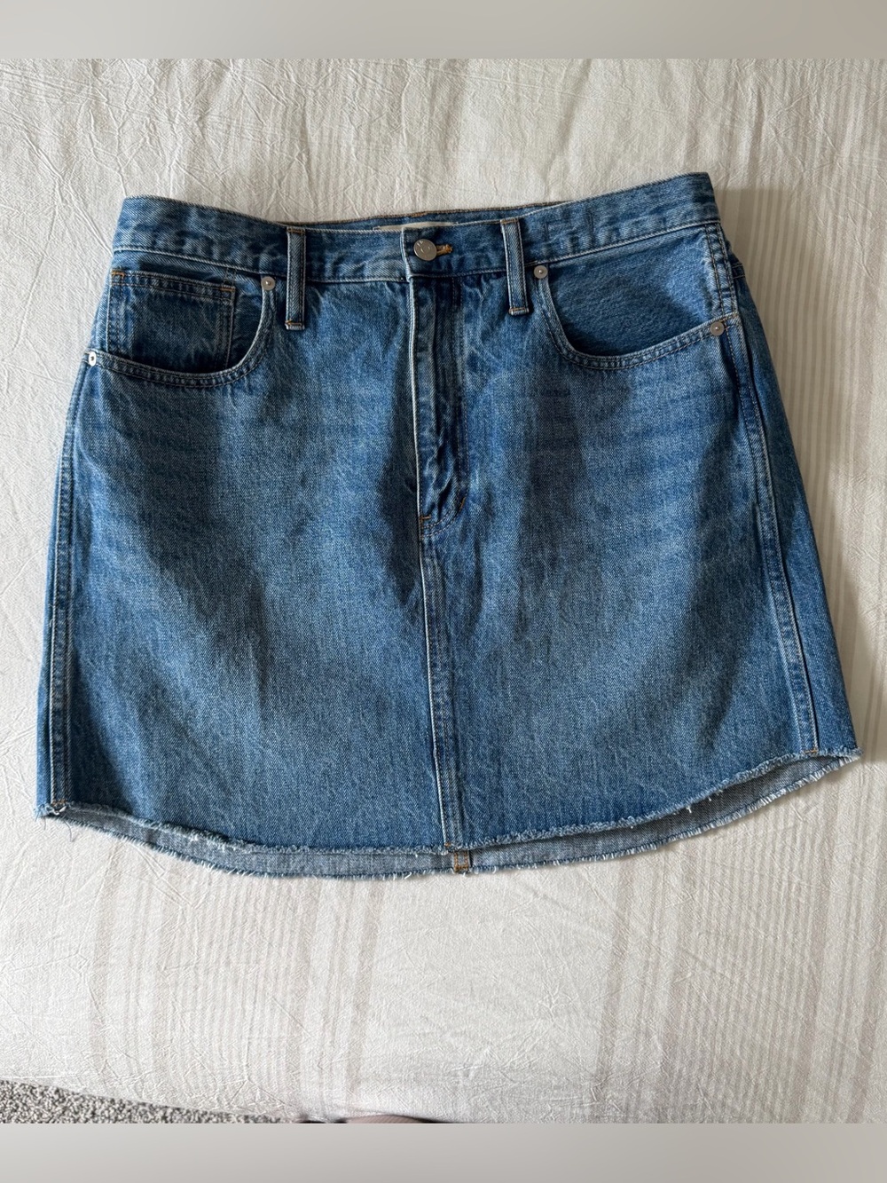Madewell Rigid Denim A Line Dolphin-Hem Mini Skirt in Harwell Wash Size 30